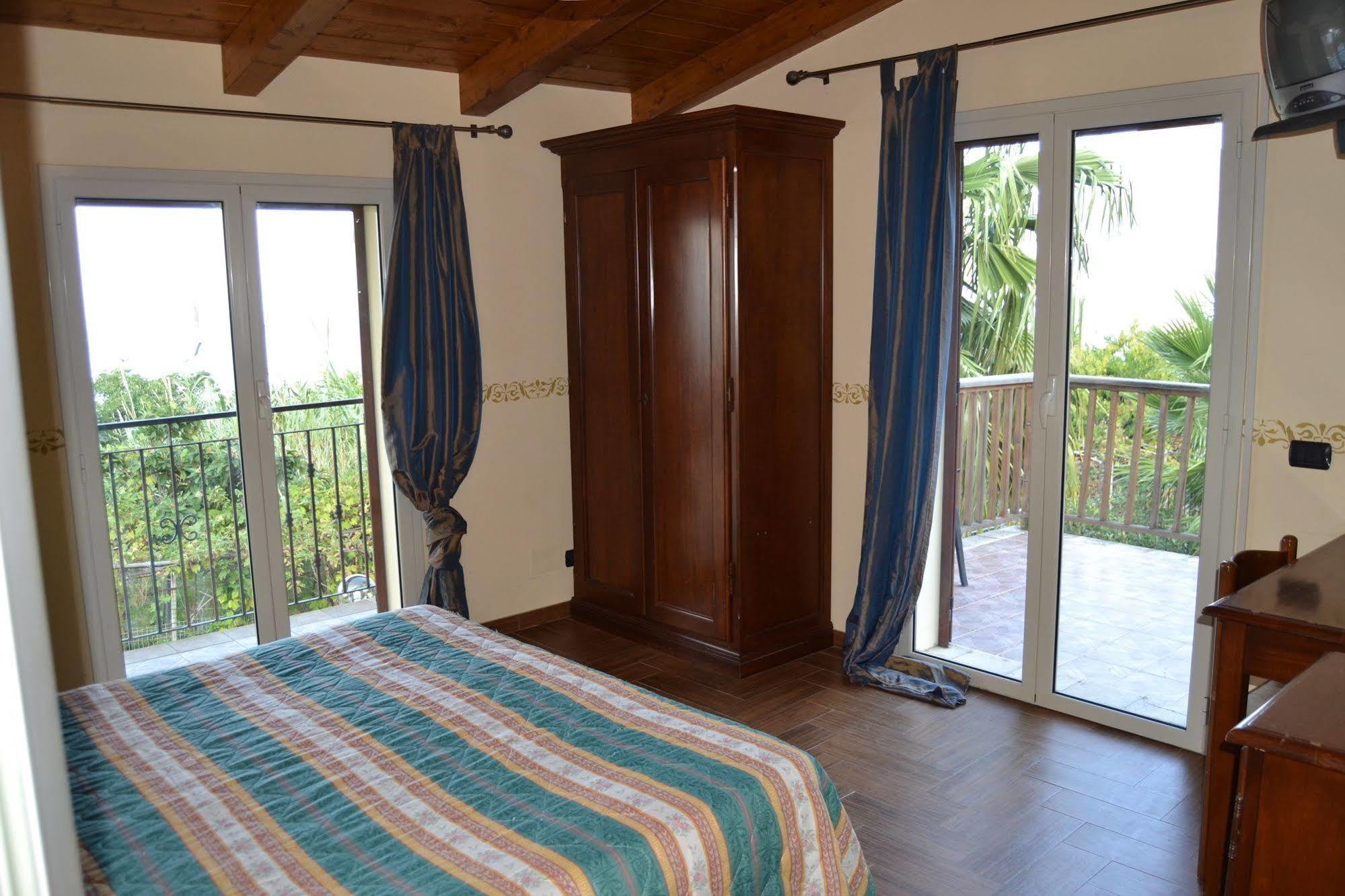 B&B Villa Chianalea Scilla Exteriör bild