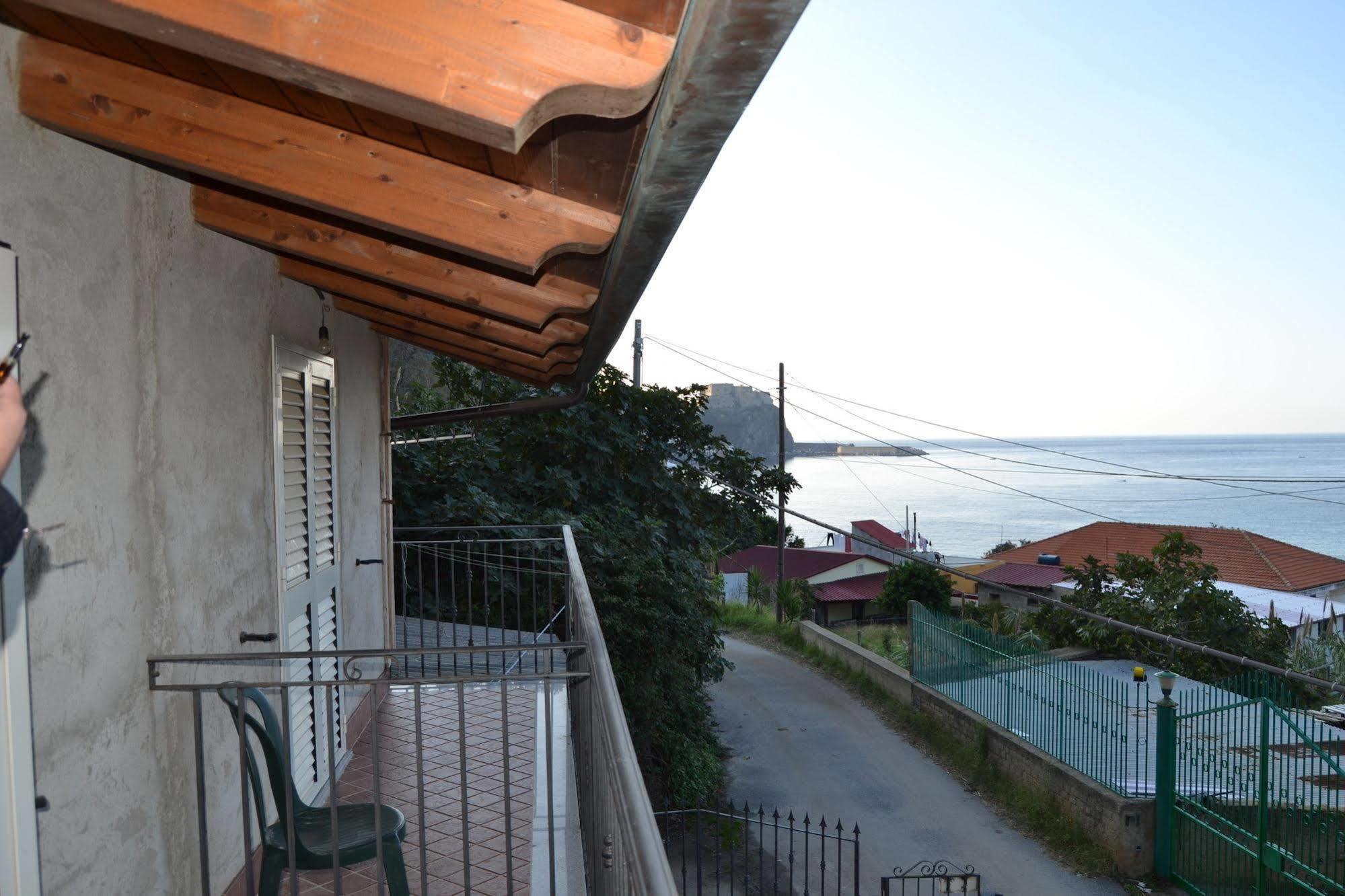 B&B Villa Chianalea Scilla Exteriör bild